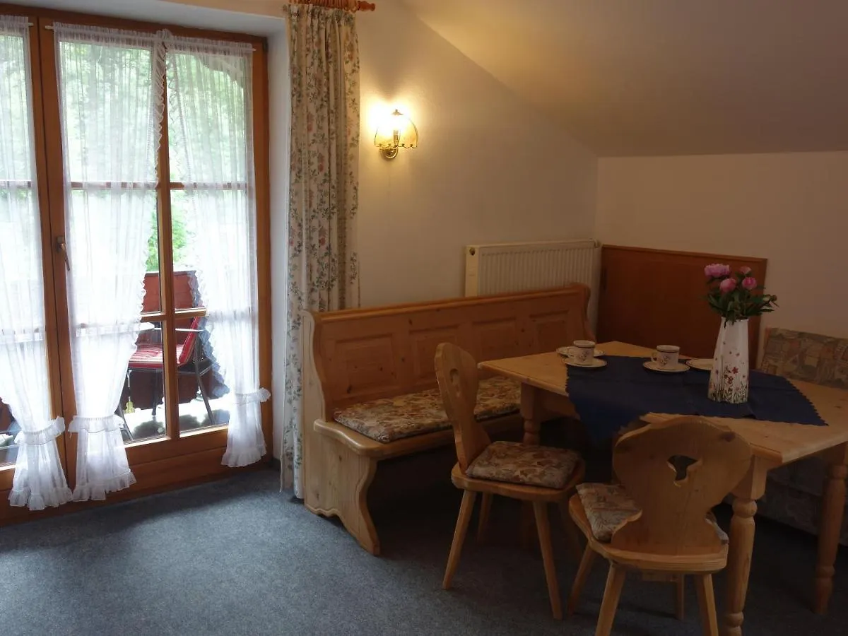 Spechthaeusl Apartment Bayerisch Gmain